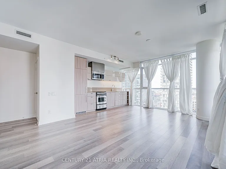 290 Adelaide St W #2404 — Photo 12