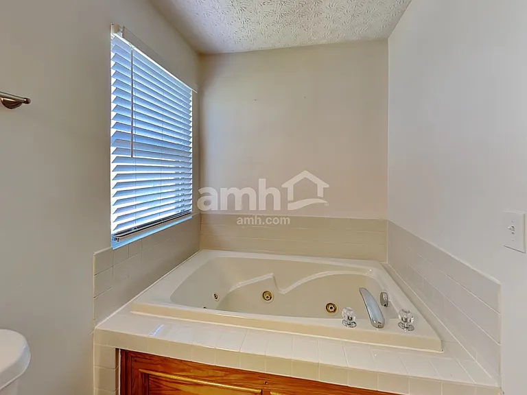 4513 Edgarton Dr — Photo 14