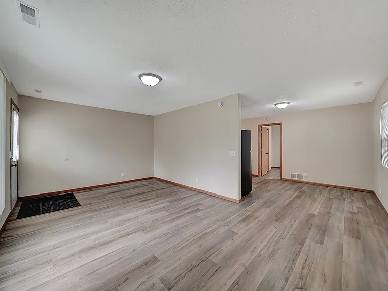 621 N 28th St #2 — Photo 5