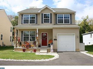 572 Hulmeville Ave, Penndel, PA 19047