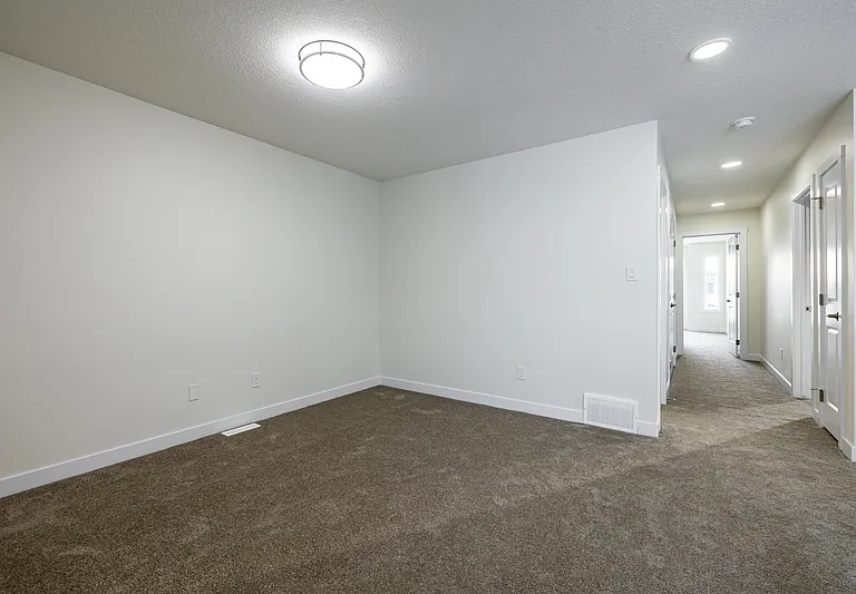2113 209a St NW — Photo 11