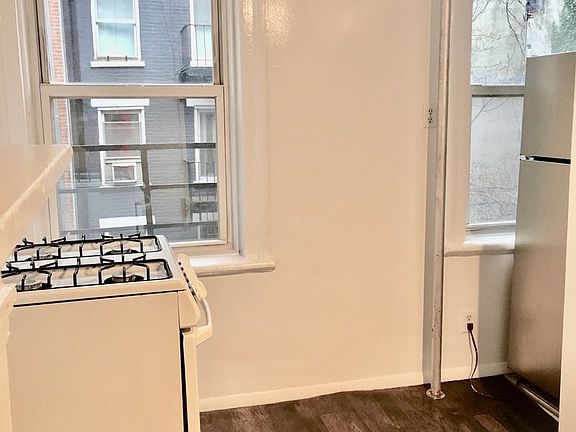 4th image of 149 Avenue A APT 3R