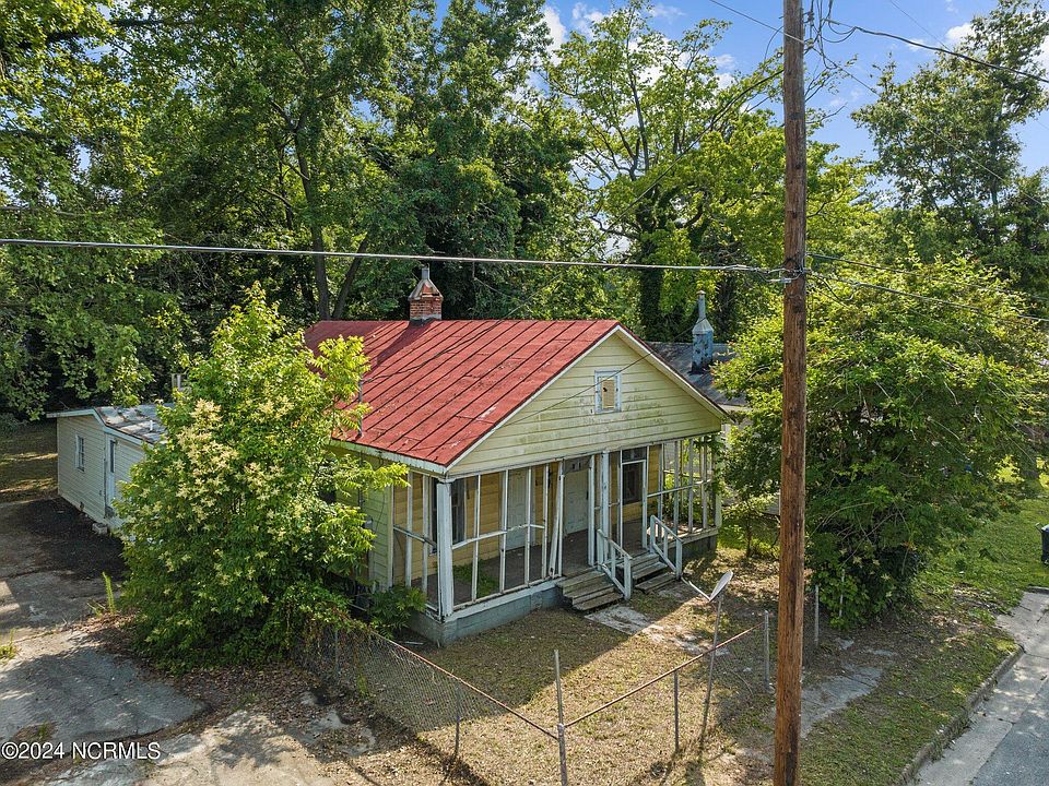 1st image of 829 Gay Street