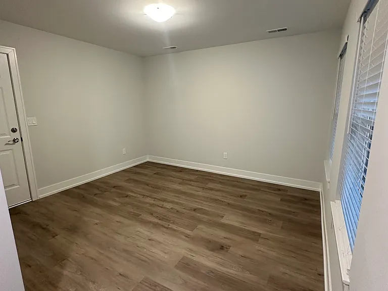 30017 Center St #15 — Photo 2