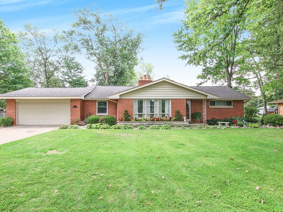 1st image of 38 Sunnyside Dr