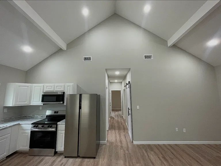7720 Van Buren Rd — Photo 5