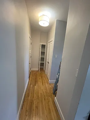 Rented by Chana Ofek, LREB | media 9