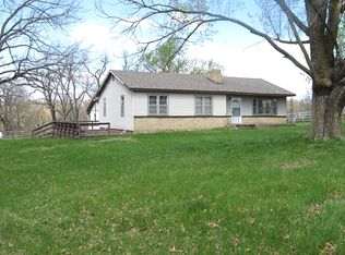 320 Hillcrest St, Marshfield, MO 65706
