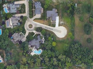 52852 Camelot Ct, Shelby Township, MI 48315