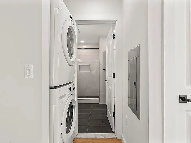 55 Atunxis Ave #29 — Photo 30