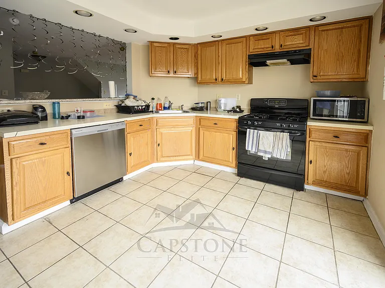 38 Marrow St — Photo 10
