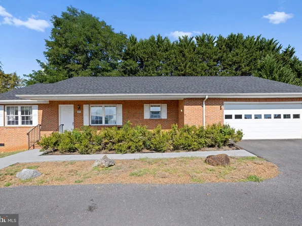 583 Cresthaven Ct, Front Royal, VA 22630