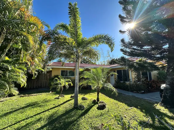 2210 NE 36th Street #A&B, Lighthouse Point, FL 33064