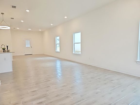 4th image of 1608 Coba Dr