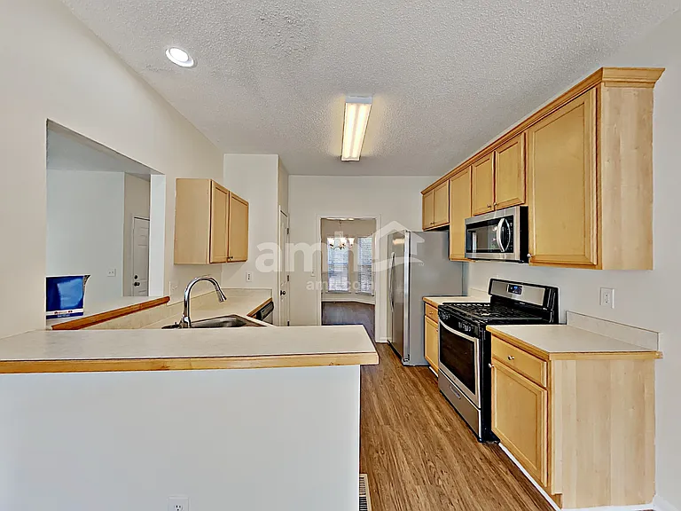 374 Westhill Dr — Photo 9