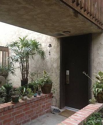 2nd image of 5901 Canterbury Dr Unit 7