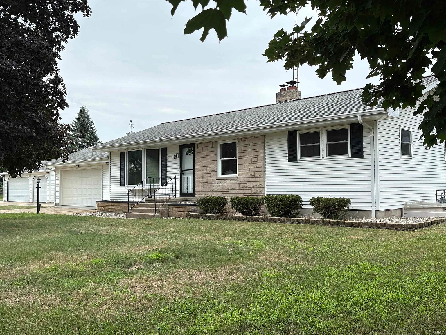 1403 Lakeview Blvd photo 1