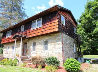 676 Gardnertown Rd, Newburgh, NY 12550