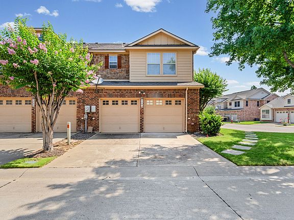 2nd image of 2204 Canterbury Park Dr