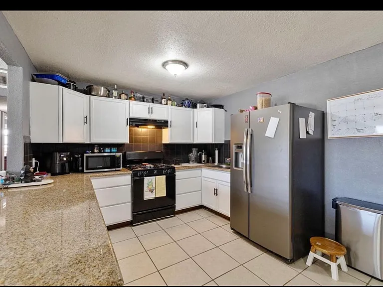 2115 E Princeton Ave — Photo 1