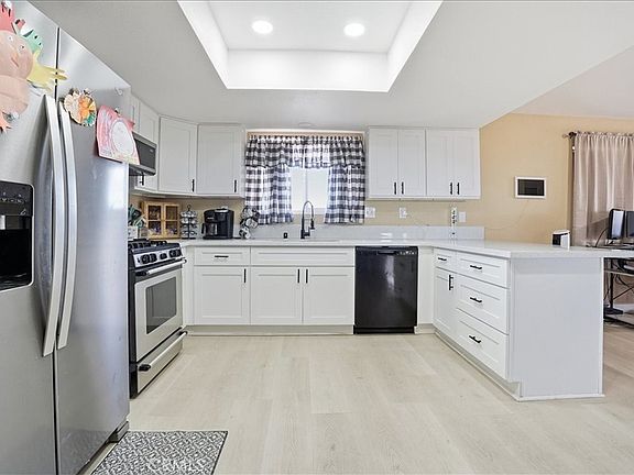 4th image of 10911 Caribou Ave