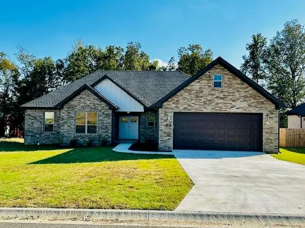 228 Michelle Dr, Beebe, AR 72012