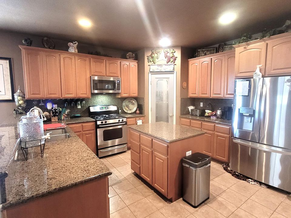 1st image of 4133 Oak Valley Way