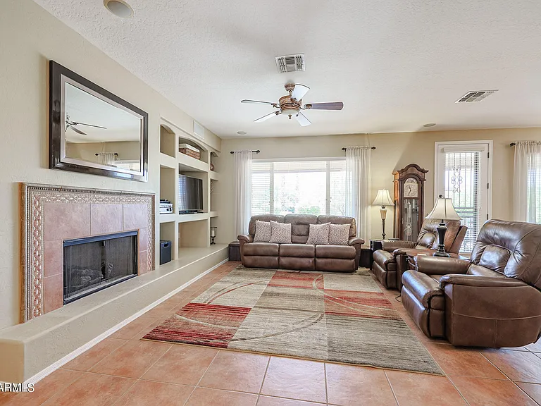 13755 W Nogales Dr — Photo 5