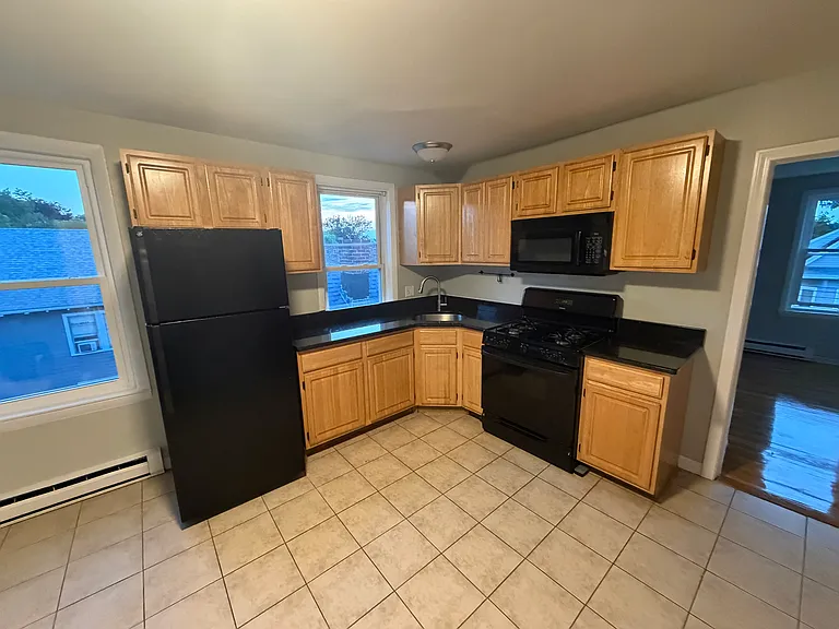 117 Wrentham St #3 — Photo 4