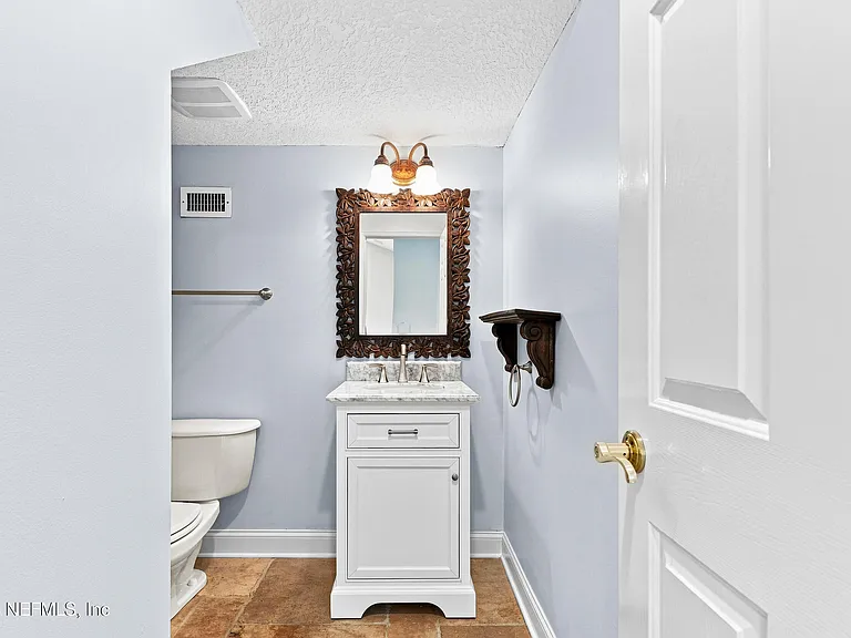38 Tallwood Rd — Photo 16