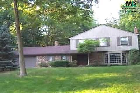 1st image of 7907 Thornwood St
