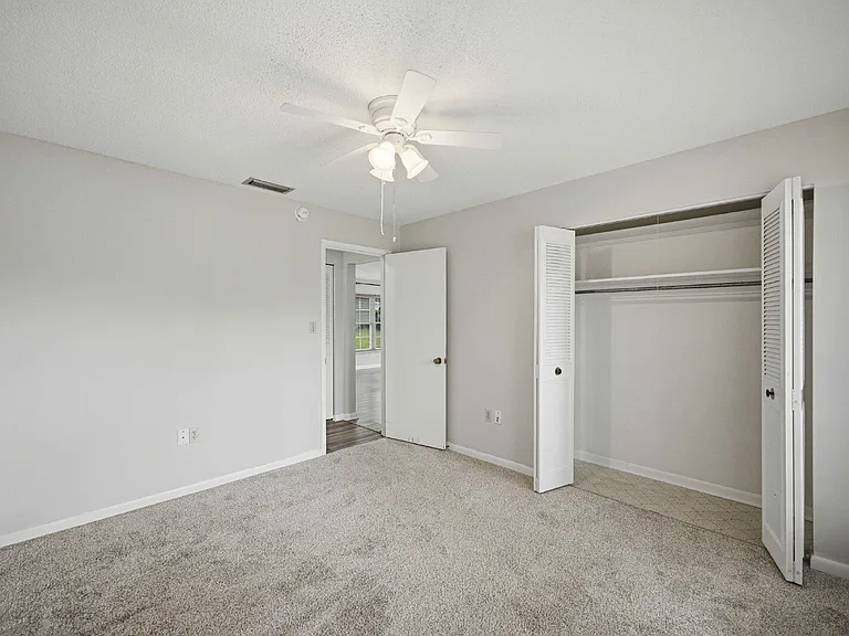 1322 SE 38th Ave — Photo 18