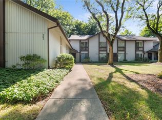 749 Pipes Ct #1807, Northfield, OH 44067