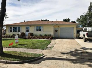 1718 Hillside Ct, Williston, ND 58801
