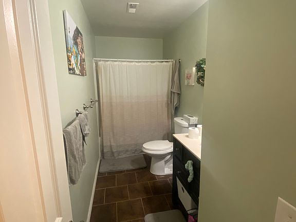 4th image of 108 East Ave #A