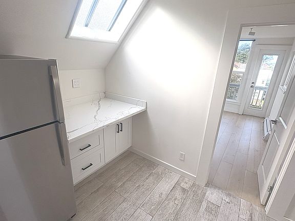 5th image of 223 Jules Ave