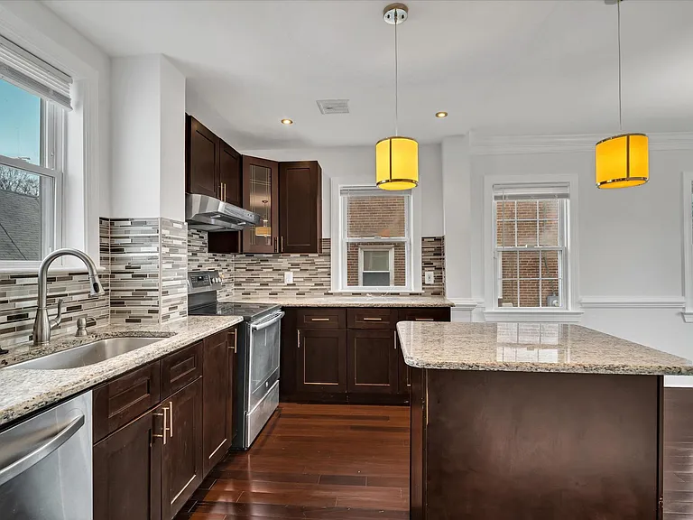 1002 Chillum Rd — Photo 25