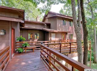 8014 Tea Garden Rd SE, Huntsville, AL 35802