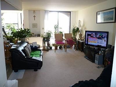 4th image of 71-22 164th St #2153