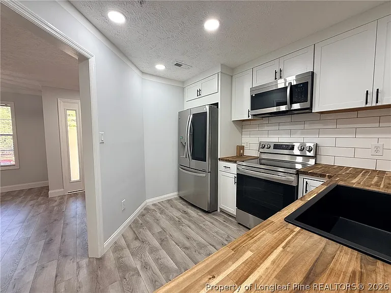 392 Bubble Creek Ct #6 — Photo 5