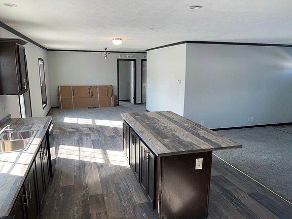 5th image of 641 Mallard Dr