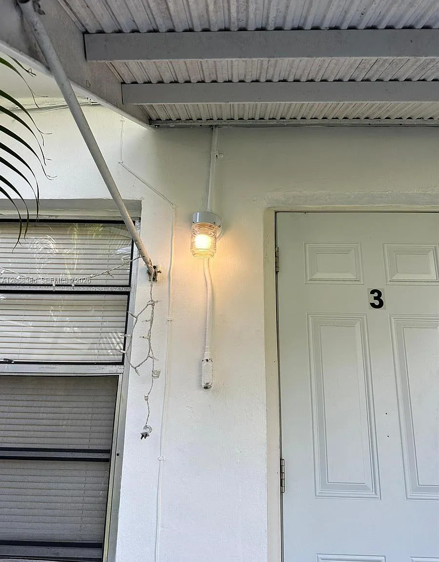 1 bed, 1.0 bath, $1,350 — Photo 1
