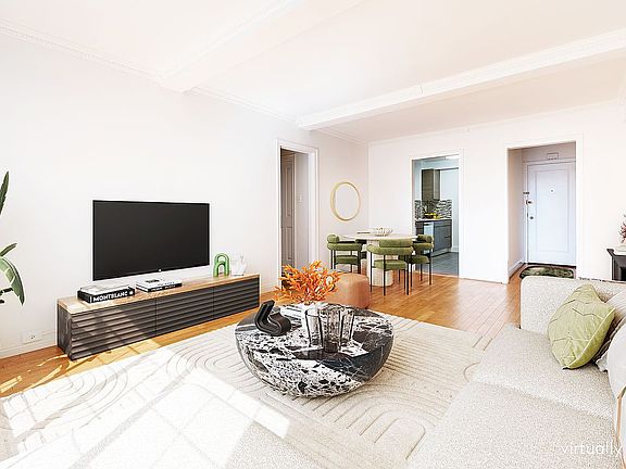 3rd image of 324 41st St #703C