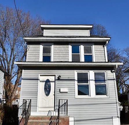 2nd image of 335 Davis Ave