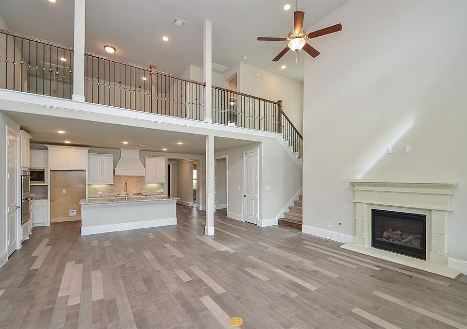 Plan 5049 Living Area