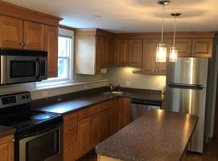 140 Cass St #5, Portsmouth, NH 03801