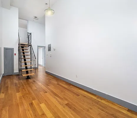 Rented by EXR | media 1