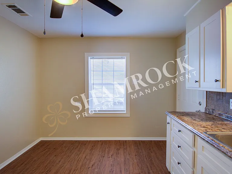 1017 N 31st St — Photo 8