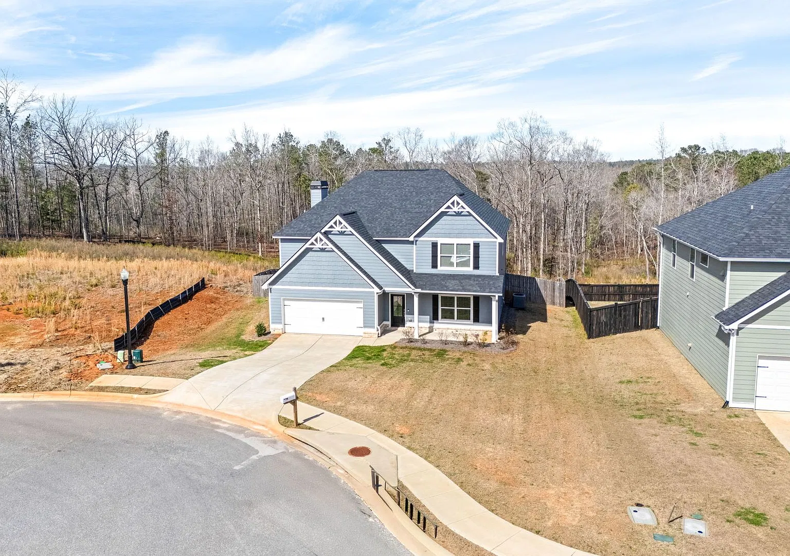 Spacious 4-Bedroom Home for Rent in Opelika! — Photo 2