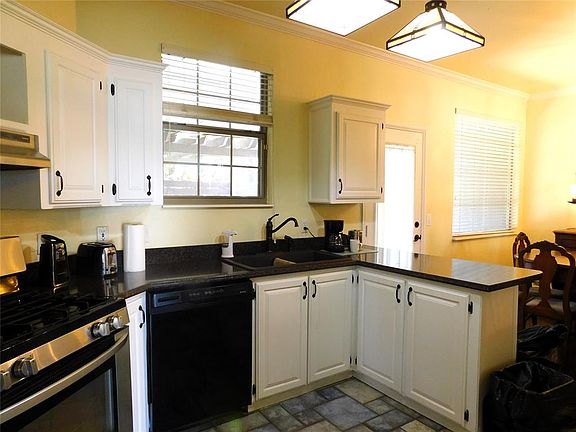 3rd image of 4432 Alturas Ct